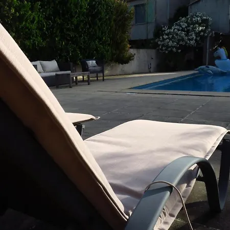 Bed & Breakfast Essen'ciel Nimes